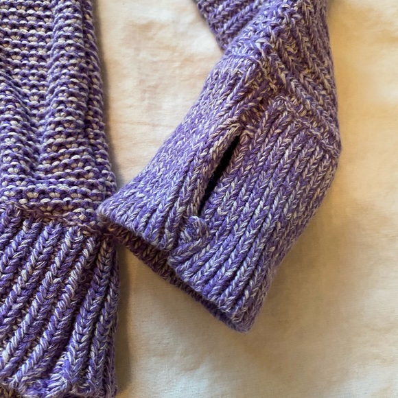 Ivivva by Lululemon girls size 12 sweater - Picture 6 of 7